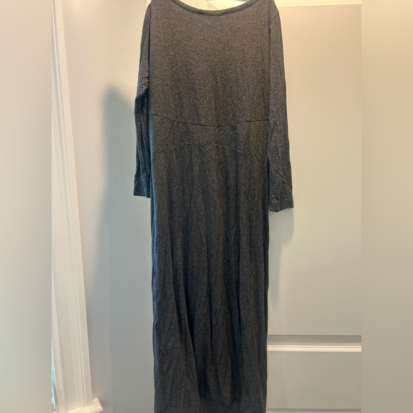Isabelle Oliver maternity dress, Size 0. - Picture 6 of 6